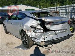 نيسان ماكسيما